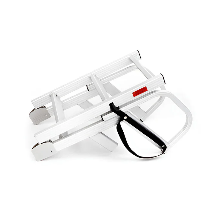 水中はしごはどのように安全性とアクセシビリティを向上させるのでしょうか?